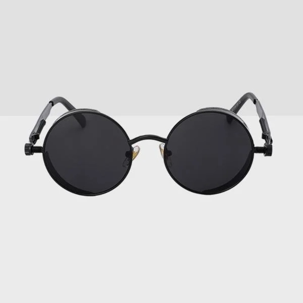 ‼️Price drop‼️ Retro round Sunnies